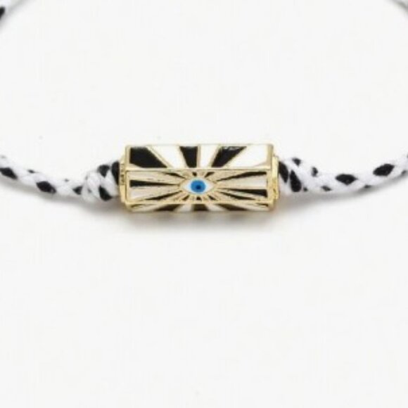 NWT enamel locket Evil Eye Lucky charm bracelet vintage vibe black white - Picture 2 of 2